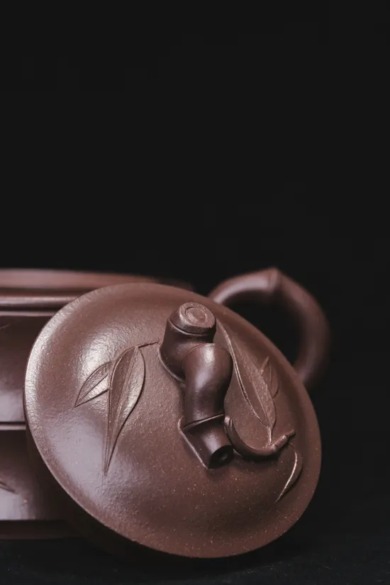 Zisha Teapots: Bamboo Segment | 3000 CNY 1