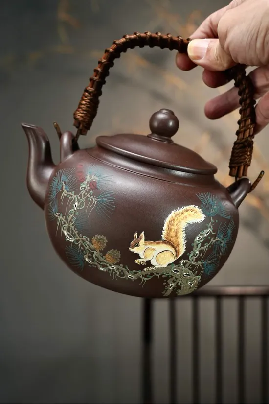 Zisha Teapots: aged purple clay | 1150cc capacity 1