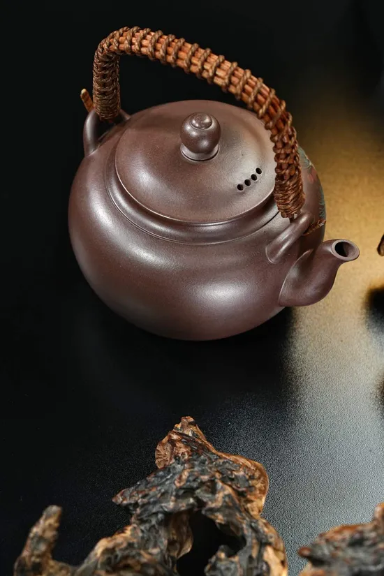 Zisha Teapots: aged purple clay | 1150cc capacity 4