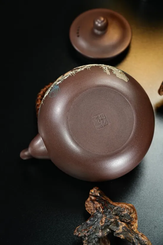 Zisha Teapots: aged purple clay | 1150cc capacity 6