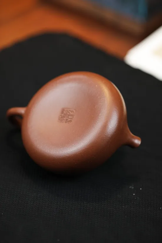 Zisha Teapots: Flat Straw Hat | top-grade Jiangpo clay 3
