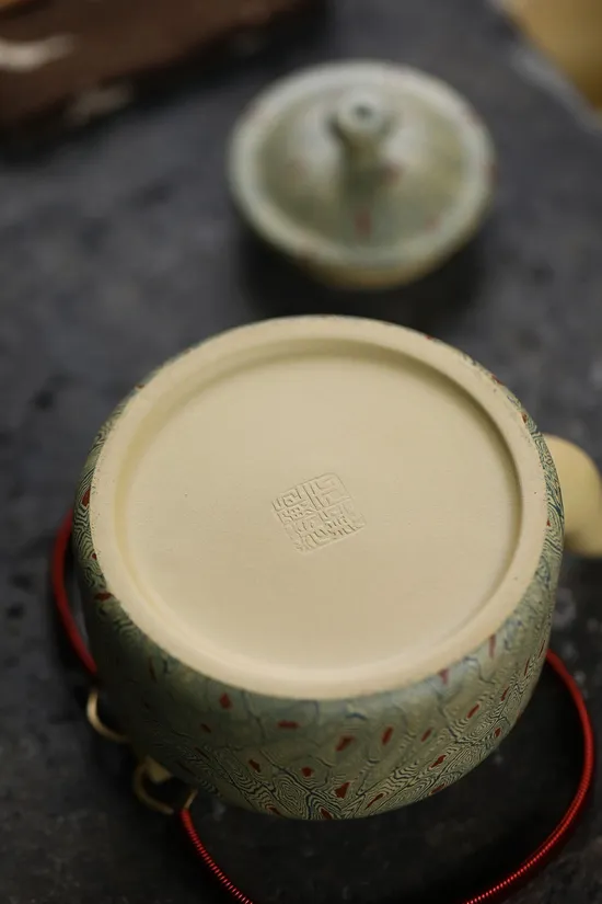 Zisha Teapots: Benshan green clay | 270cc capacity | Bao Yuhua搞清楚 7