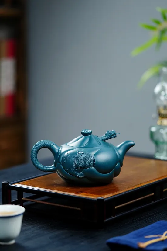 Zisha Teapots: Fish Turning into Dragon | Jiang Yaping 2