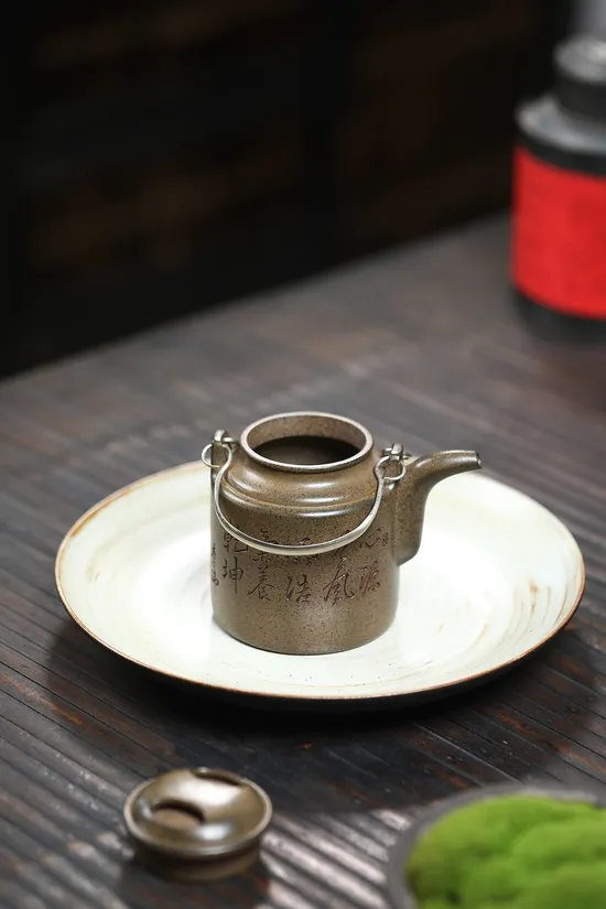 Premium Yixing Zisha Clay Teapot – Handcrafted Artisan Masterpiece 2