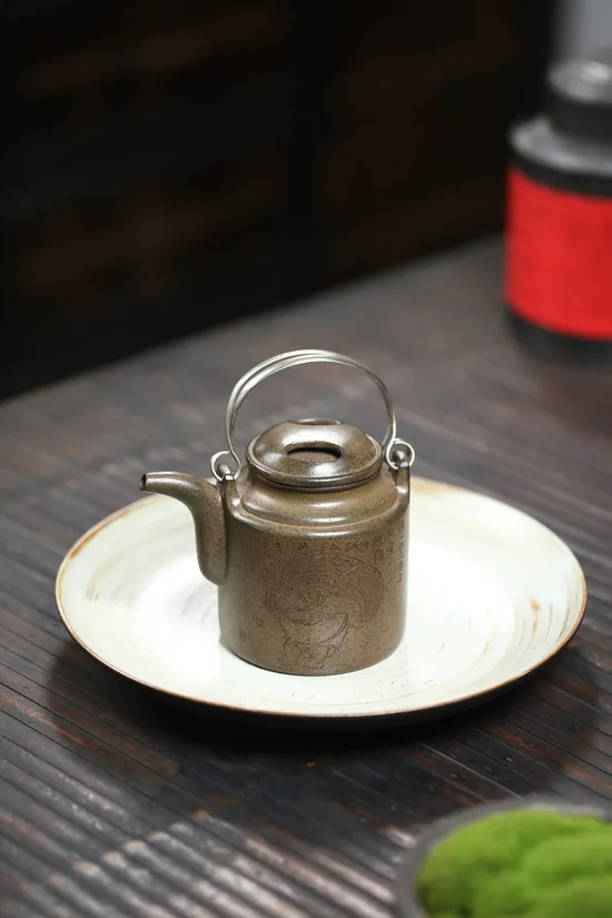 Premium Yixing Zisha Clay Teapot – Handcrafted Artisan Masterpiece 6