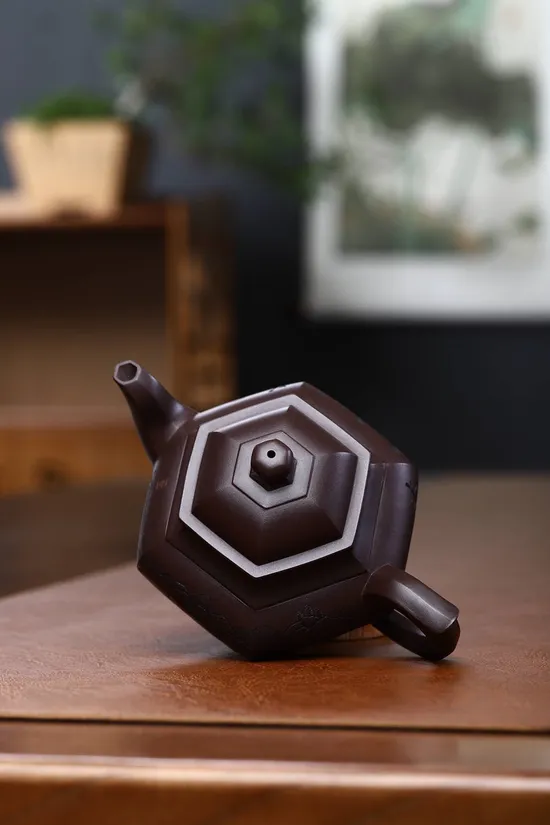 Zisha Teapots: aged purple clay | Six-Sided Smiling Cherry 1