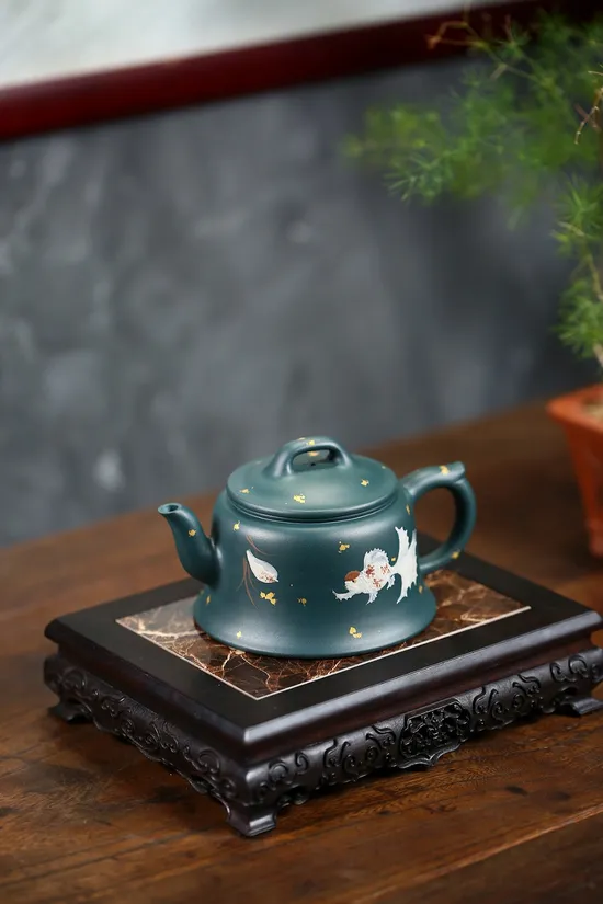Zisha Teapots: Joyful Fish | Jiang Yaping 1