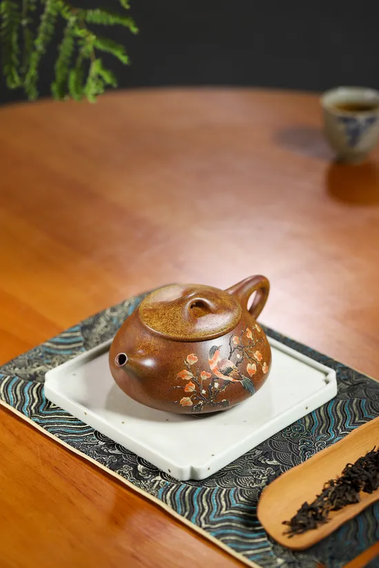 Zisha Teapots: Golden Duan clay | Master Yang Junbao | 290cc capacity 4