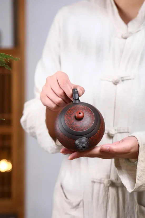 Zisha Teapots: Xianglong Xishi | 2100 CNY 2