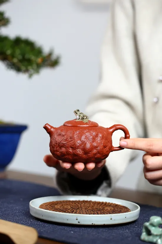 Yixing Zisha Teapot: Handcrafted Purple Clay Frog Design Artisan Pot 3