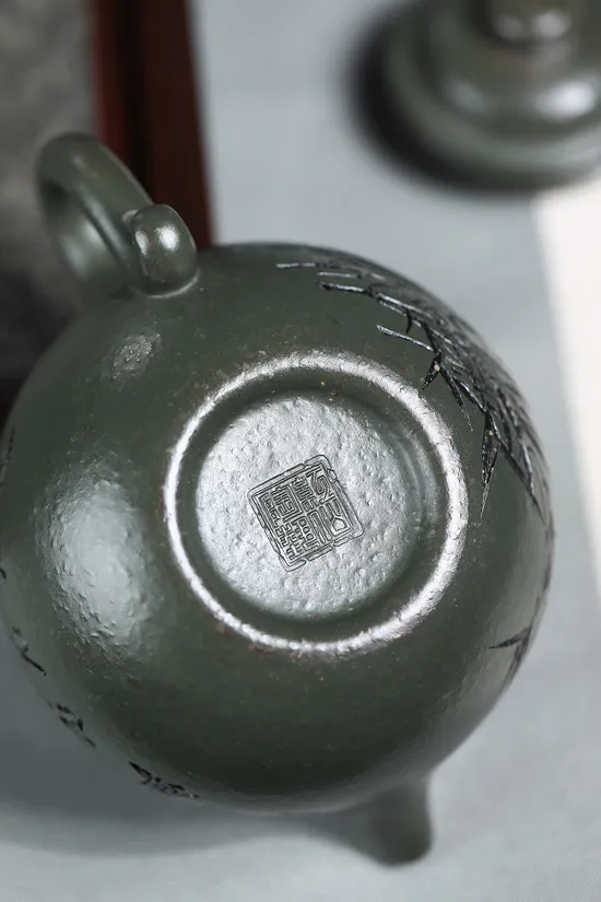 Zisha Teapots: Lotus Seed | jade-golden sand clay 5