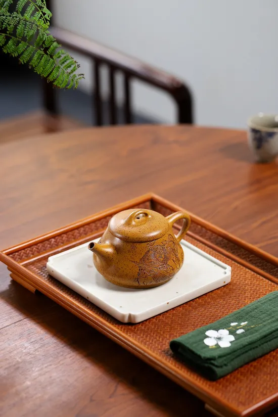 Zisha Teapots: premium gold duanni clay | Yang Junbao 6