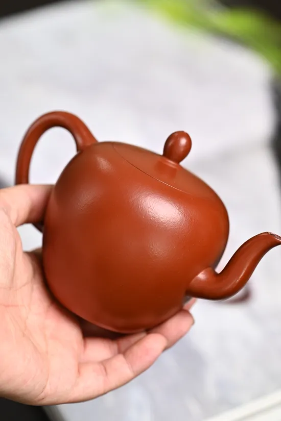 Zisha Teapots: Meiren Jian | 9-hole spout 7