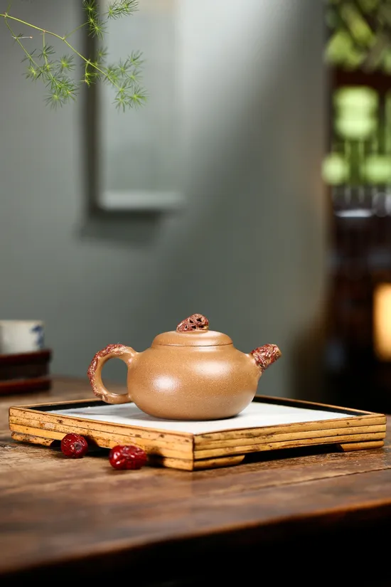 Zisha Teapots: aged duanni clay | 260cc capacity 3