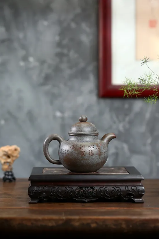 Zisha Teapots: Yaobao Duoqiu | 260cc capacity | Jiang Yaping 1