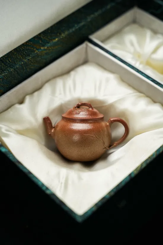 Zisha Teapots: golden duan clay | ancient wood-firing 2