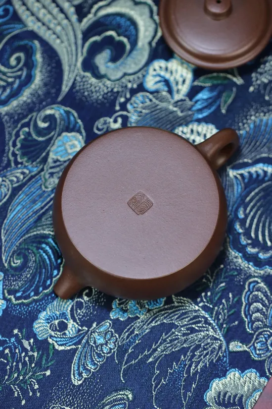 Zisha Teapots: premium old purple clay | nine-hole spout design 3