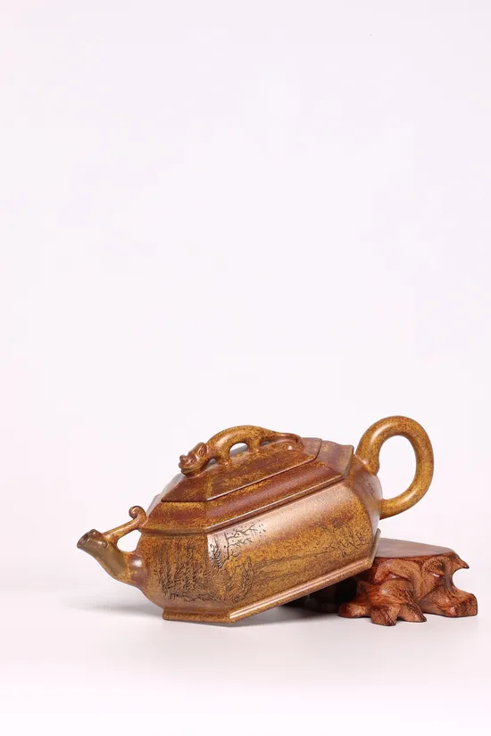 Handcrafted Yixing Zisha Teapot – Ancient Clay Artistry & Collectible Craft 2