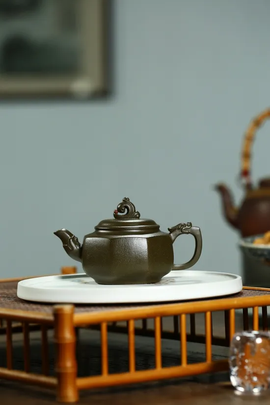 Zisha Teapots: Eight-Sided Longquan | Bao Yuhua 3