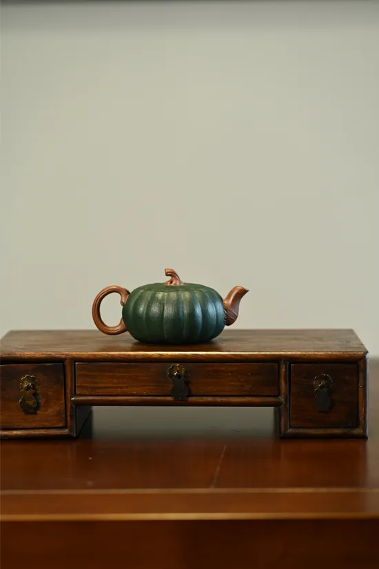Zisha Teapots: pumpkin-shaped | 1500 CNY | 200cc capacity 5