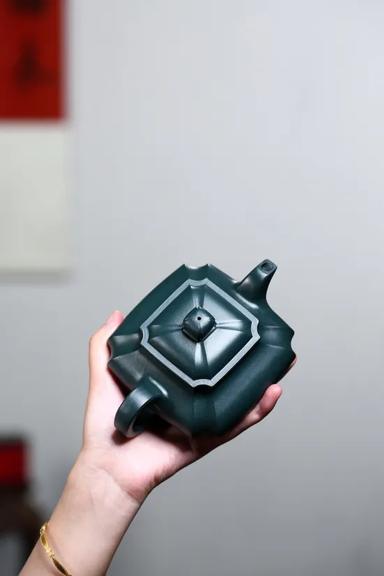 Zisha Teapots: Square Base | Min Guo green clay 8