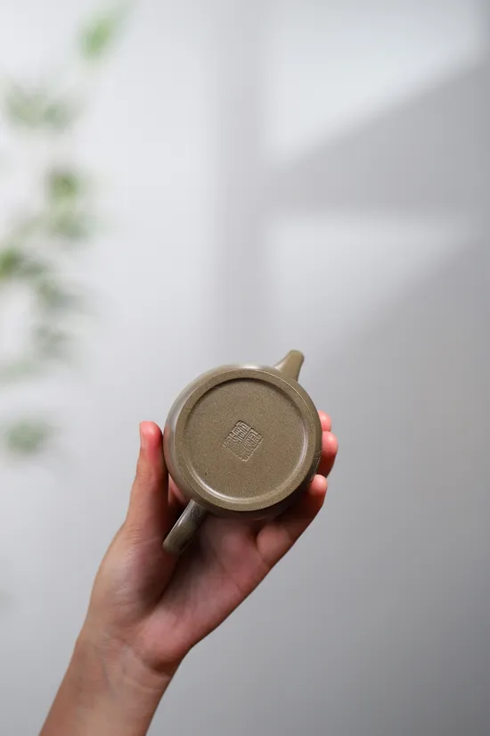 Zisha Teapots: Taihu Stone Bamboo | crab shell green clay 4