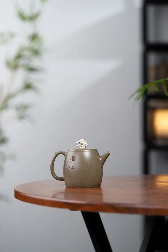 Zisha Teapots: Taihu Stone Bamboo | crab shell green clay 7