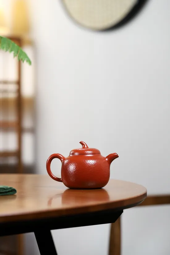 Zisha Teapots: Yang Junbao | Hammered Eggplant Segment 6
