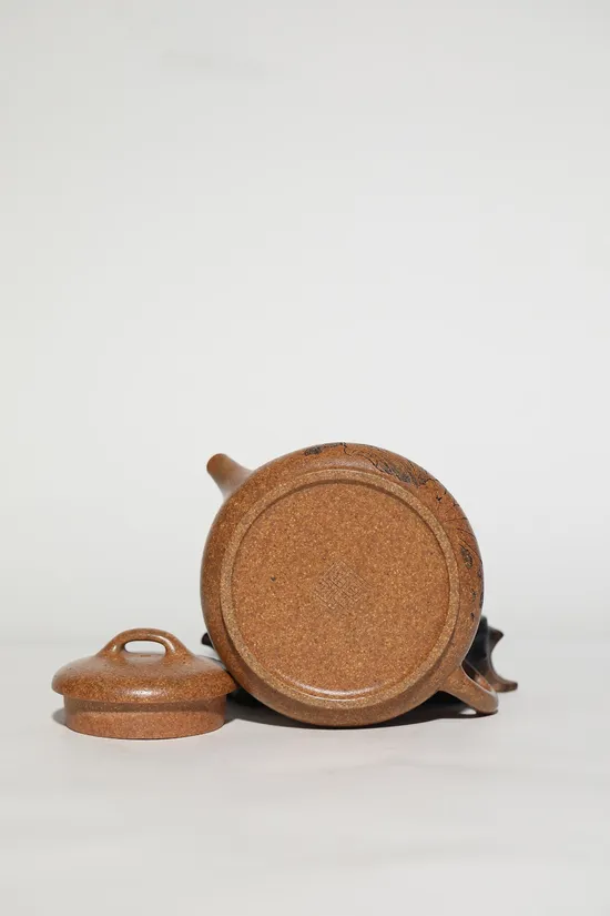 Zisha Teapots: Longgu Jinsha clay | intricate engravings 7