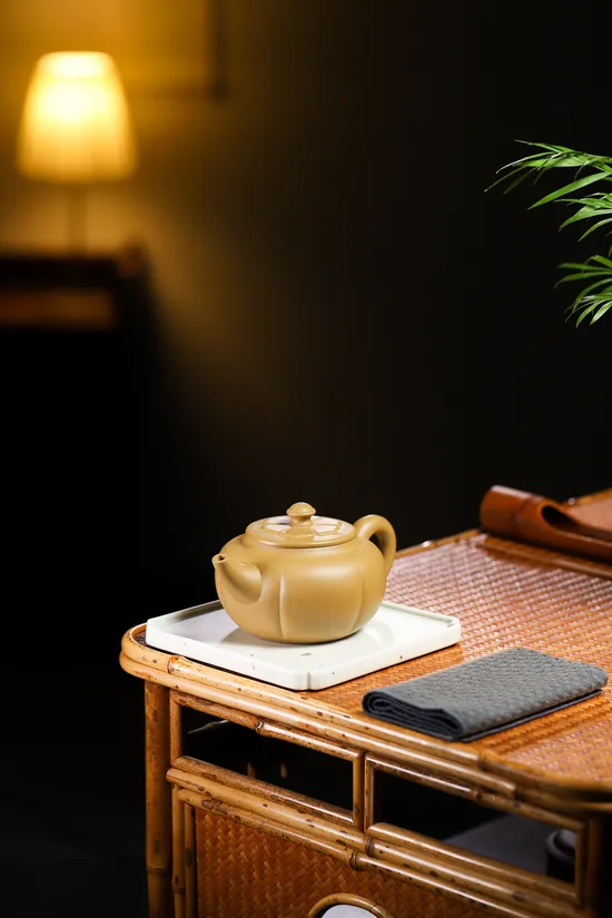Zisha Teapots: Chrysanthemum Bud | 2700 CNY 3
