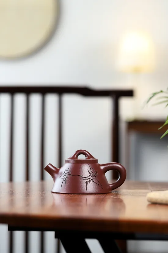 Zisha Teapots: Wangzhe Piao | CNY 900 1