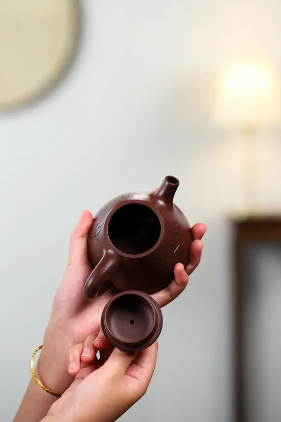 Zisha Teapots: Wangzhe Piao | CNY 900 4