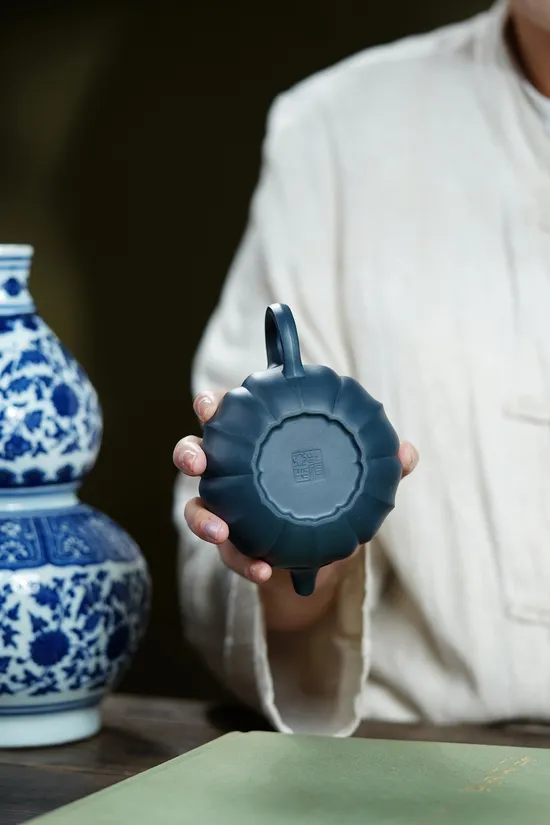 Zisha Teapots: Jinwen Fangu | black green clay 9