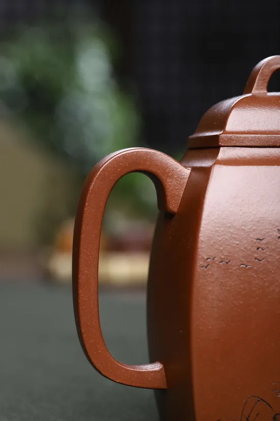 Zisha Teapots: 3300 CNY | Hanfang design 3