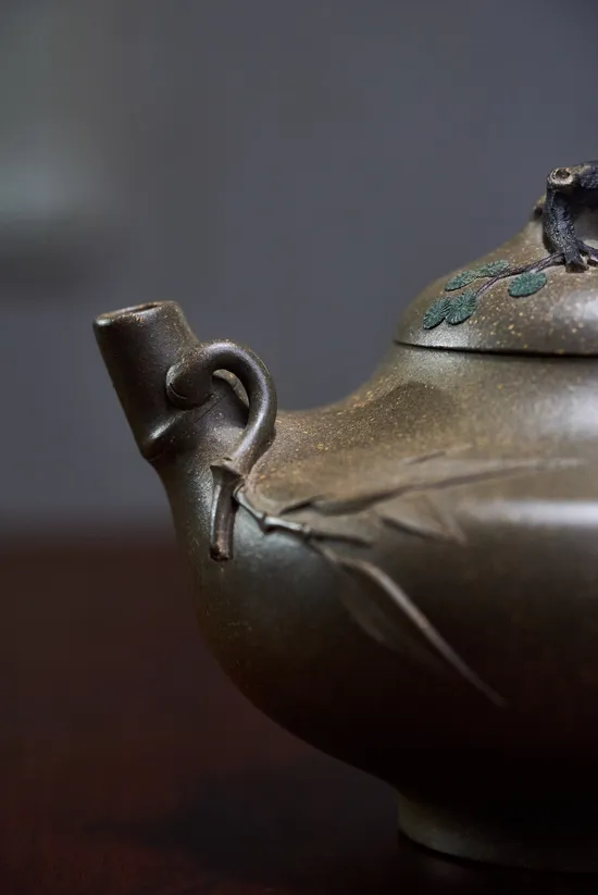 Zisha Teapots: Master Li | greenish-gray clay 3