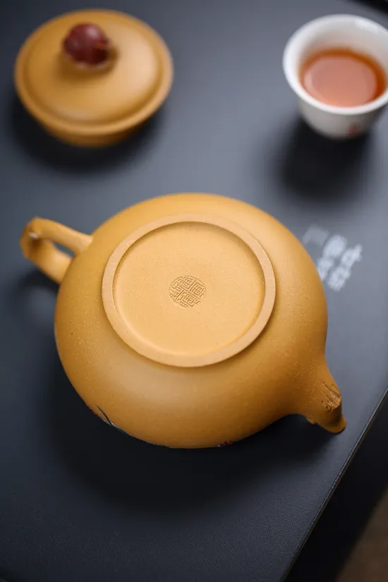 Zisha Teapots: 7500 CNY | Abundant Harvest 2