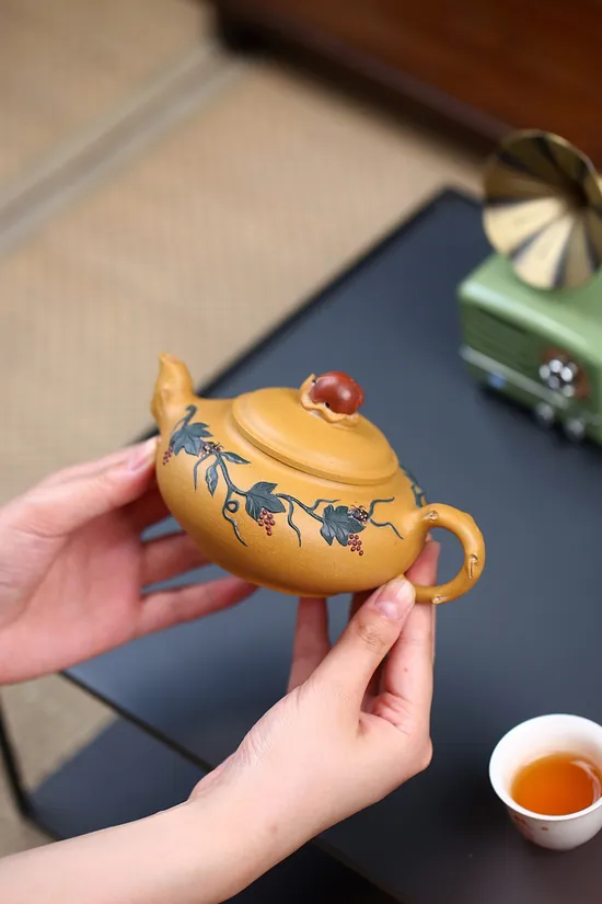 Zisha Teapots: 7500 CNY | Abundant Harvest 5