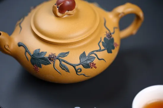 Zisha Teapots: 7500 CNY | Abundant Harvest 6