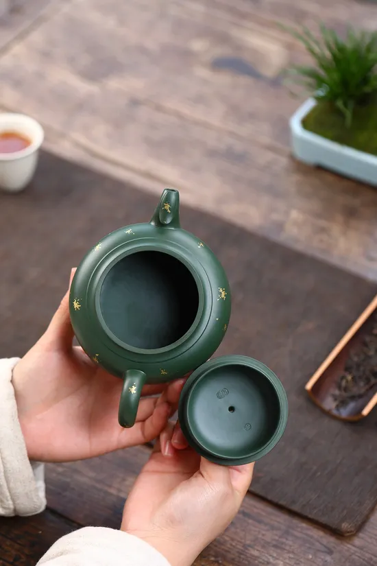 Zisha Teapots: CNY 2100 | Zhang Anjun | Sumatra celadon clay 1