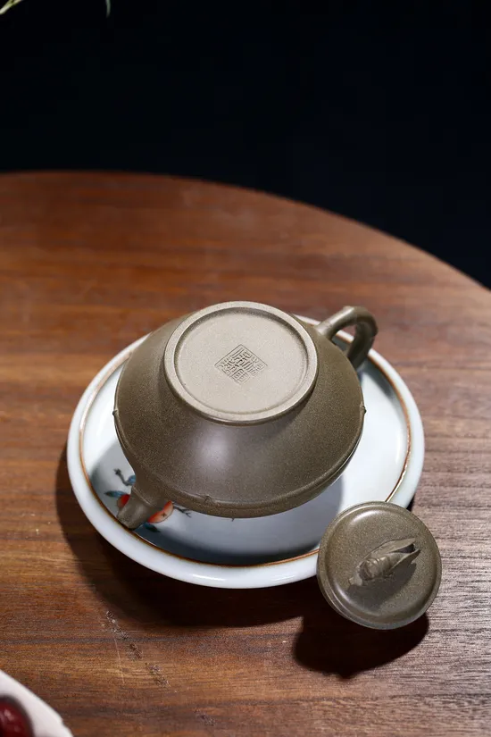 Zisha Teapots: Bamboo · Contentment and Joy Teapot | old Qinghu clay 2