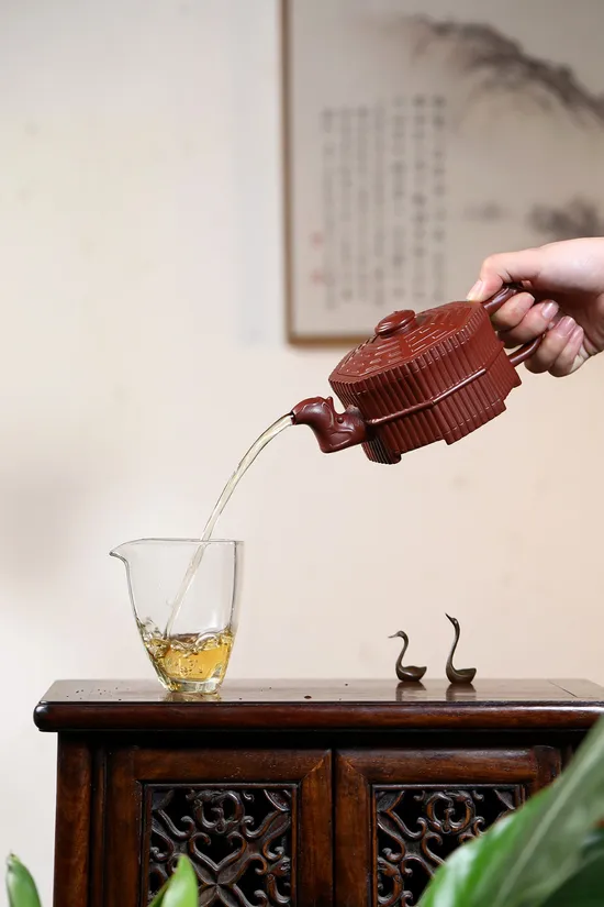 Zisha Teapots: Eight-Sided Dragon Head | 3000 CNY 1