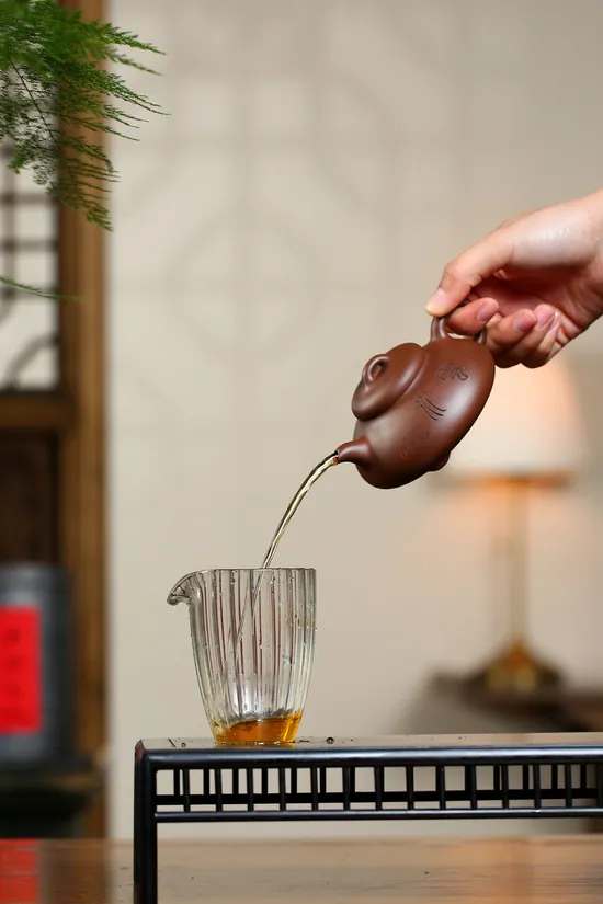 Zisha Teapots: Three-Legged Milk Gourd | 1200 CNY 2
