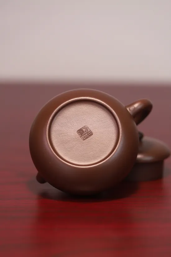 Zisha Teapots: Feng Wenting | 140cc capacity 5