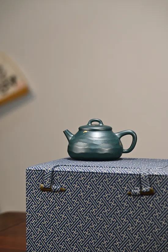 Zisha Teapots: 4200 CNY | Sumatra blue clay 6