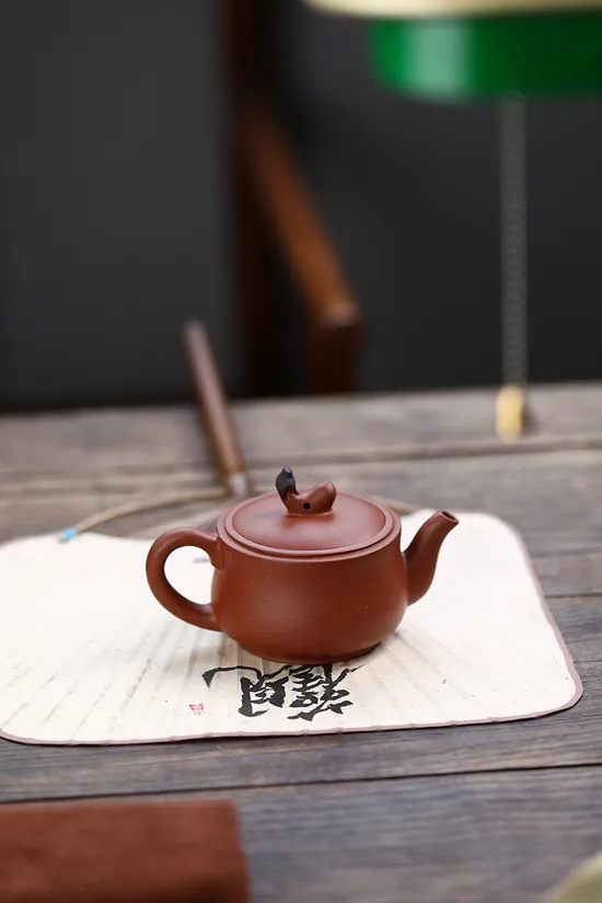 Zisha Teapots: Eggplant | 900 CNY 1
