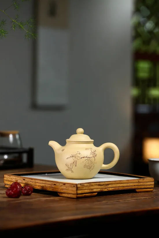 Zisha Teapots: aged Ben Shan Luni clay | Wu Weiming 3