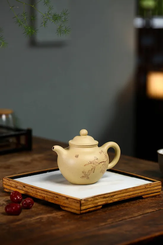 Zisha Teapots: aged Ben Shan Luni clay | Wu Weiming 4