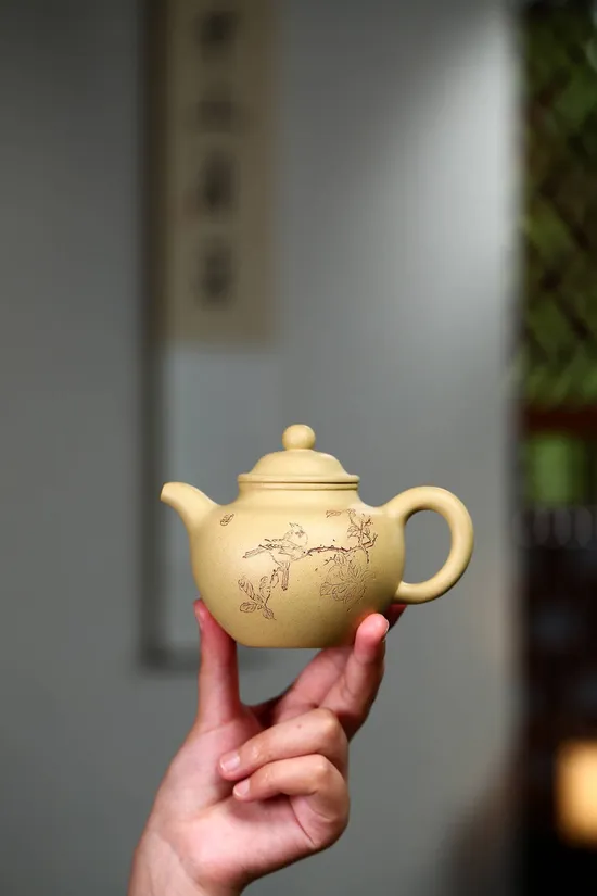 Zisha Teapots: aged Ben Shan Luni clay | Wu Weiming 6
