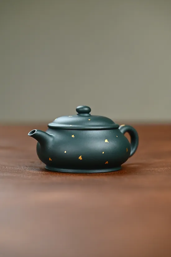 Zisha Teapots: Sumatra blue clay | seven-hole spout 2