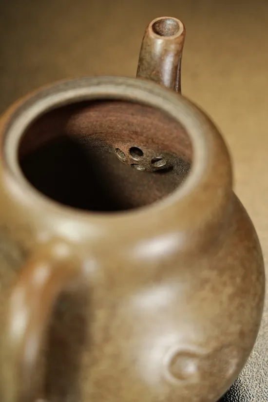 Zisha Teapots: Duan clay | Hulu Fortune design | 130cc capacity 1